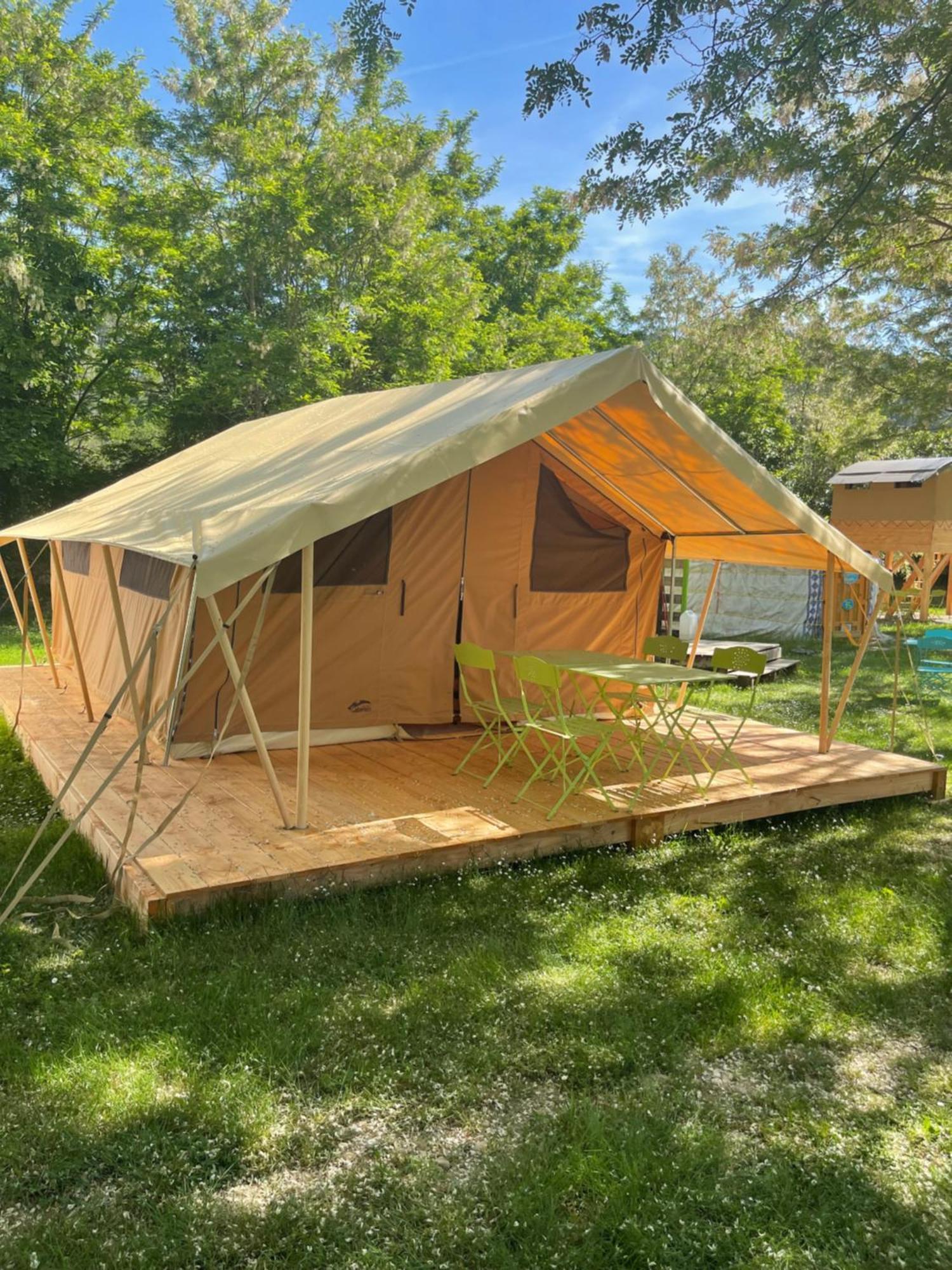 Camping Paradis Family Des Issoux Lalevade-d'Ardeche Exterior photo